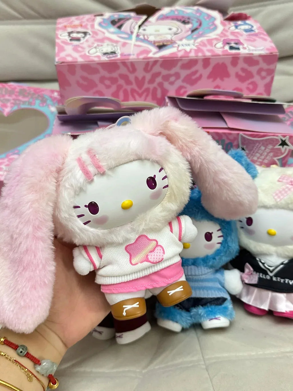 Echte Hello-Kitty Pop Star Samt-Anhänger-Serie Vinyl-Puppe Überraschungsbox Trendiges Kawaii Überraschungsgeschenk Süßes Trendiges Überraschungsbox-Spielzeug