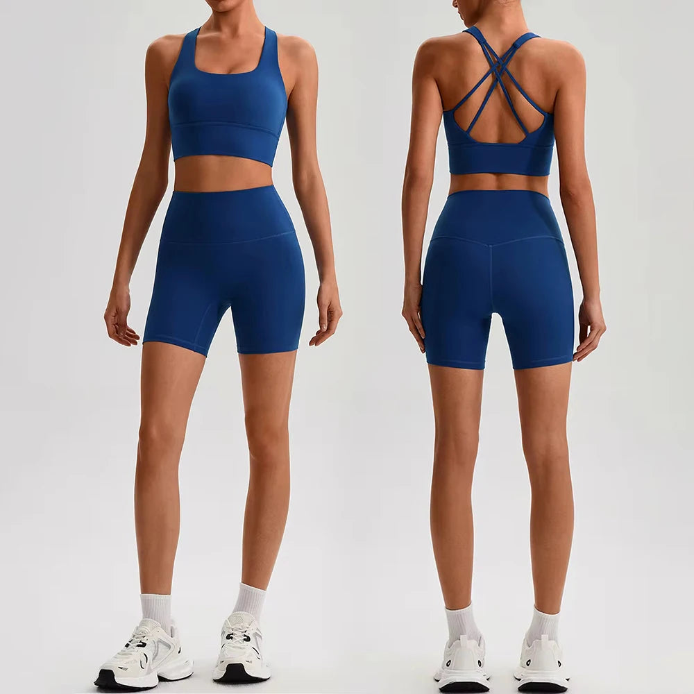 Butterweiches Nylon-Yoga-Set, Sport-BH mit überkreuztem Rücken, High-Waist-Biker-Shorts, 2-teiliges Gym-Set, Trainings-Outfit, Damen-Activewear Hauptbild