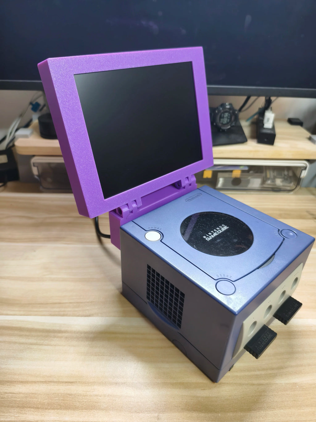 8-Zoll Gamecube 3D-Druck Retro Arcade Spielkonsole Tragbares Display Mini-Monitor mit Stereo für Gamecube NGC NTSC