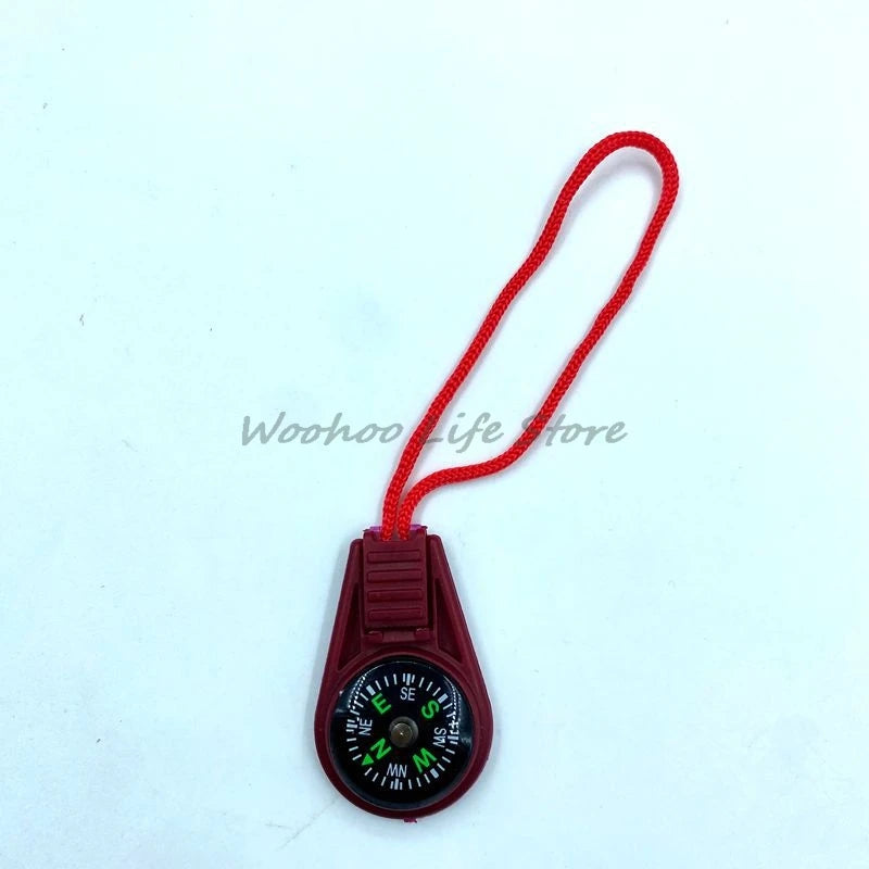 Mini Taktischer Kompass Schlüsselanhänger Outdoor Survival Tool für Camping, Wandern, Abenteuer - Taschennavigator für Jagd & Klettern
