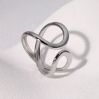 LATS Edelstahl Goldfarbene Ringe für Damen und Herren 2024 Farbecht Beliebte Party Personalisierte Überzogene Charms Schmuck Geschenke