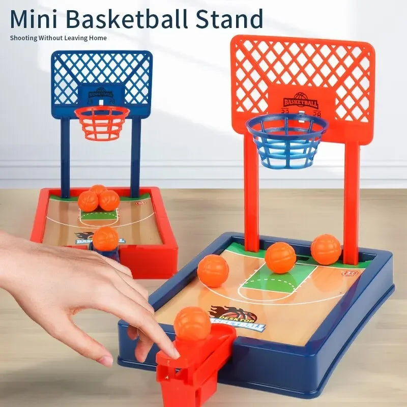 Basketballspiel. Mini-Tischplatte, tragbar für Reisen oder Büro. Spielset für drinnen und draußen. Lustiges Sport-Neuheitenspielzeug oder Geschenk