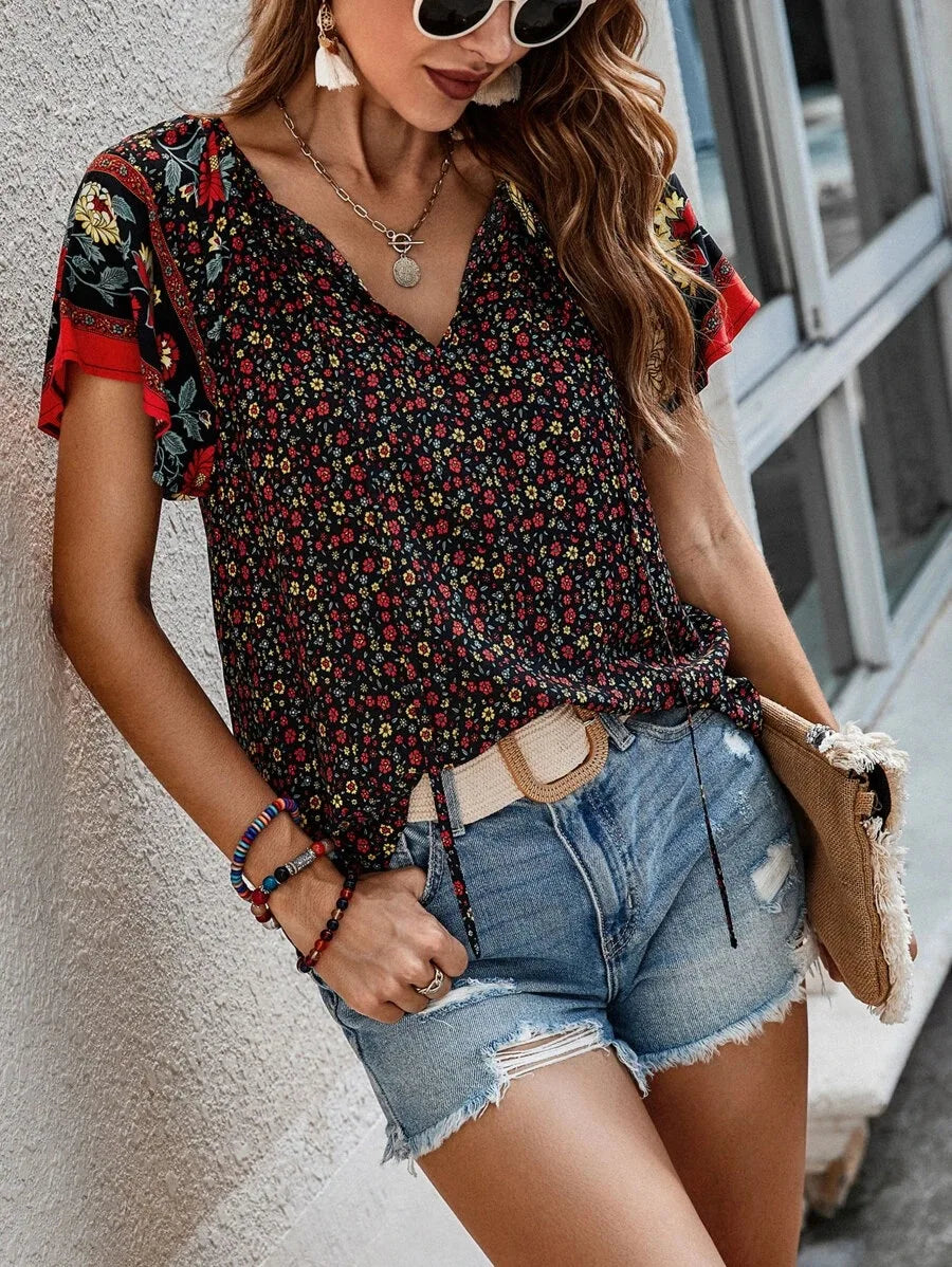 Sommer Blusen mit Blumenmuster für Damen, modische V-Ausschnitt Kurzarm Boho Strand Freizeit-Oberteile, elegante Hemden, Neuheiten Damen