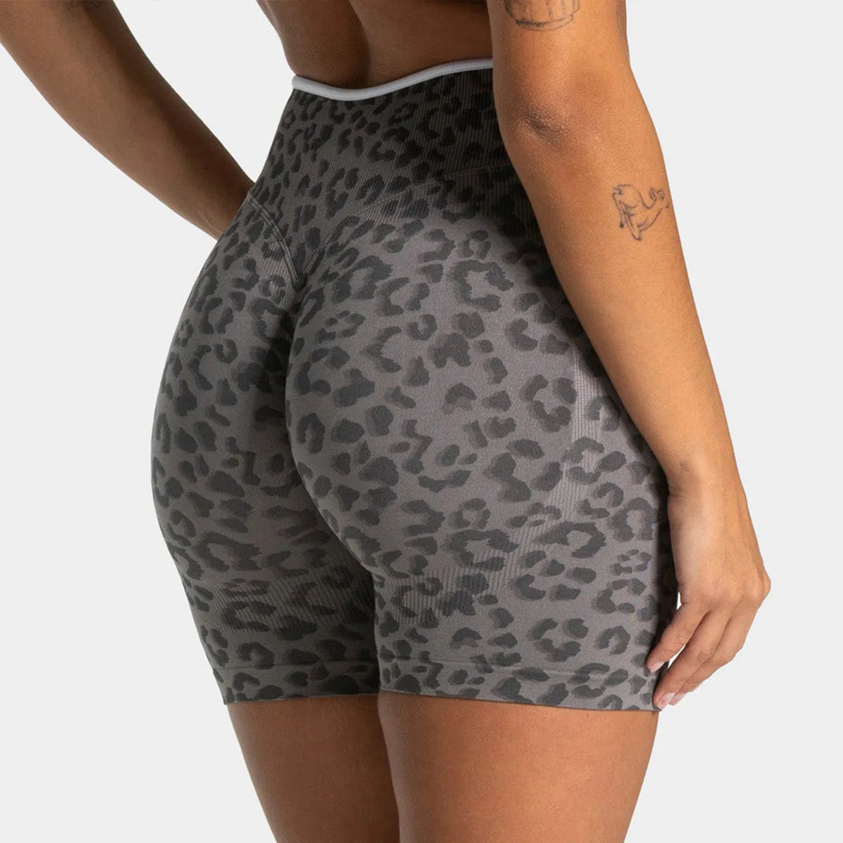 Schnelltrocknende, nahtlose Yoga-Shorts für Damen, hohe Taille, Po-liftend, Bauchkontrolle, Lauf- und Fitnesshose