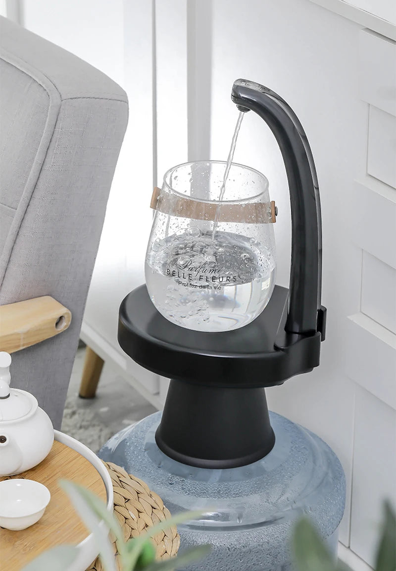 USB wiederaufladbarer elektrischer schwarzer kleiner Motor-Pumpe Automatischer Wasserspender