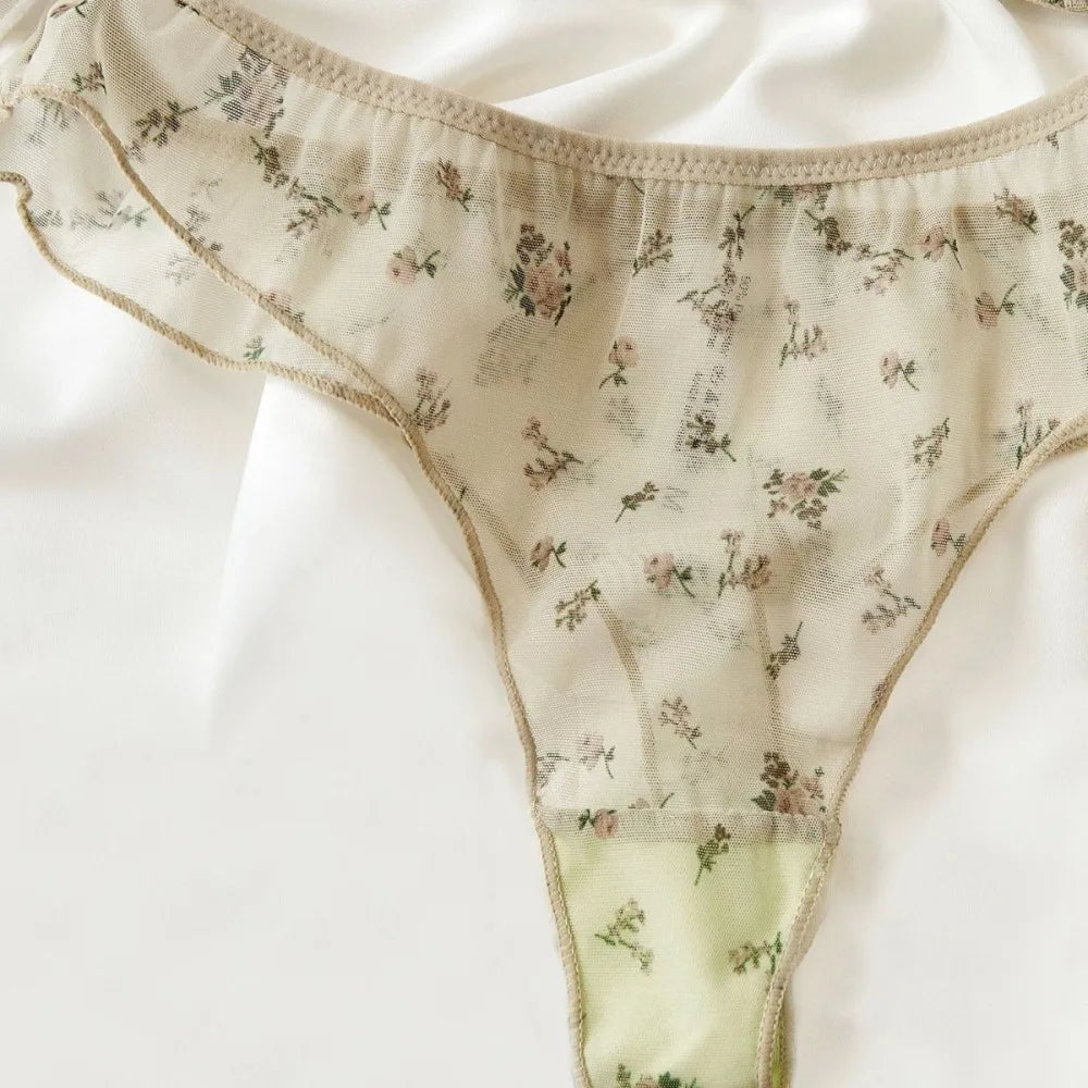 Französisches ultradünnes Dessous-Set, sexy Spitze mit Blumenmuster, BH, modische Damenunterwäsche, atmungsaktive Intim-BHs und Tanga-Sets