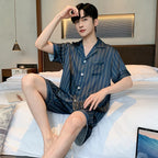 Neue Herren Sommer dünne Eisseide Kurzarm Shorts Pyjama Teenager können einen Homewear-Anzug tragen