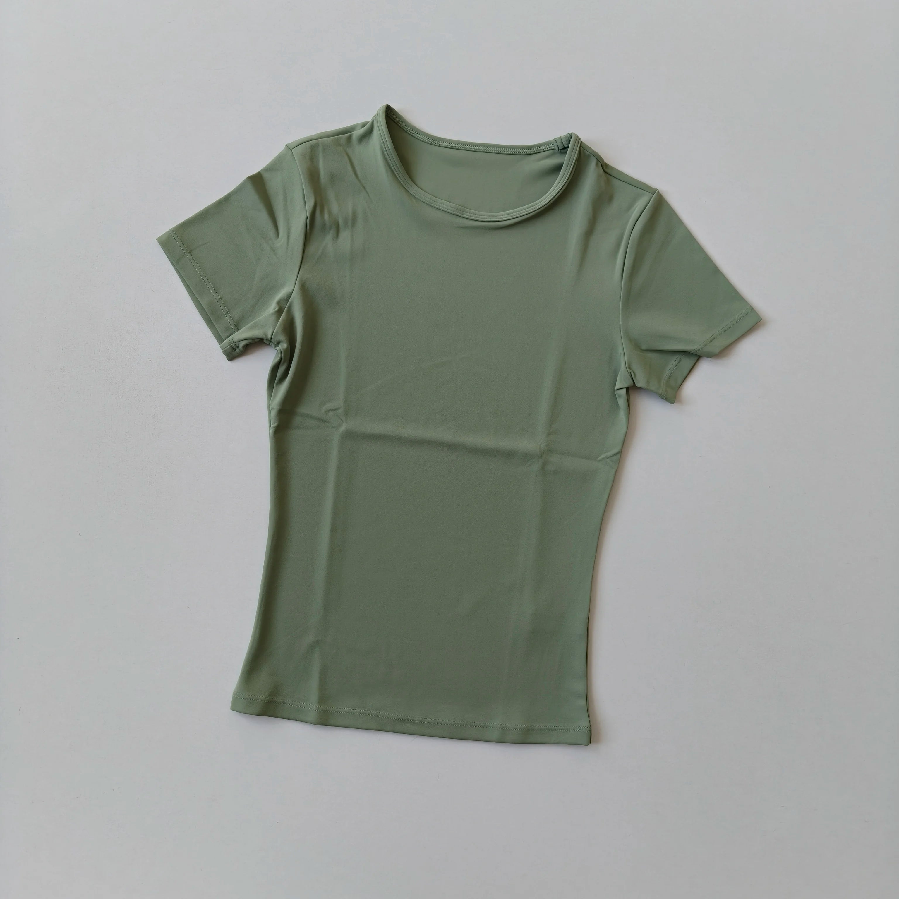 Hautenge, einfarbige Yoga-Kleidung für Damen: Schnelltrocknendes, elastisches, eng anliegendes T-Shirt, Fitness-Oberteil