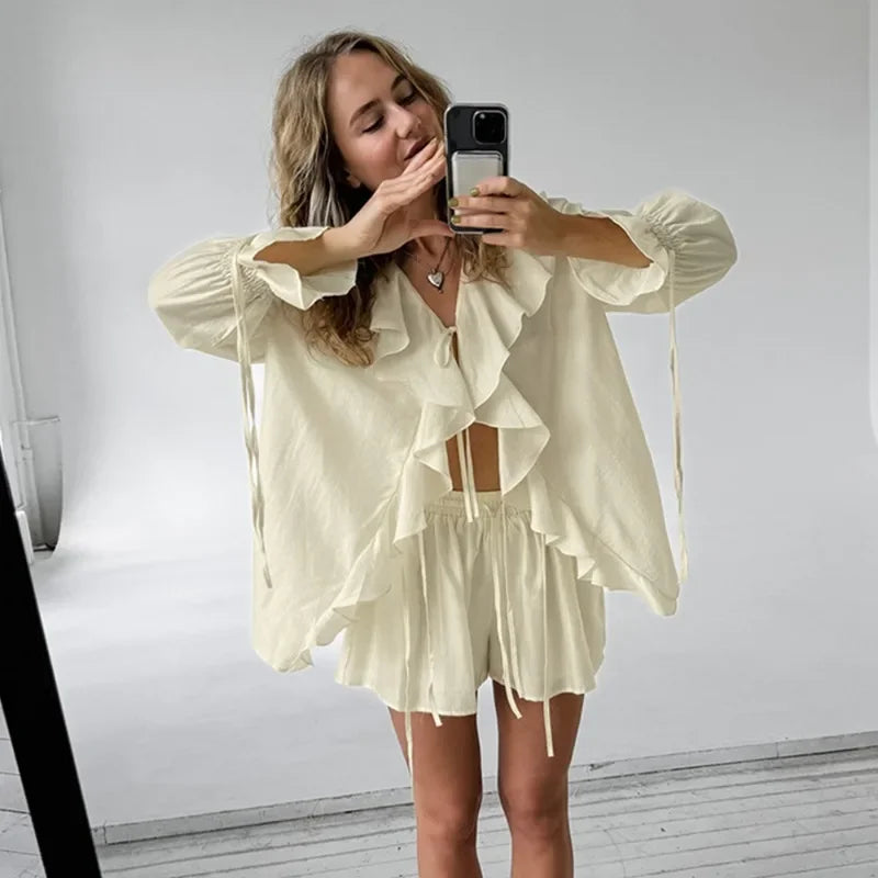 Freizeit-Shorts Zweiteiler für Damen Rüschen Lockerer Bindeträger-Top Einfaches Shorts-Set OL Office Lady Sommer Damen Shorts Anzug