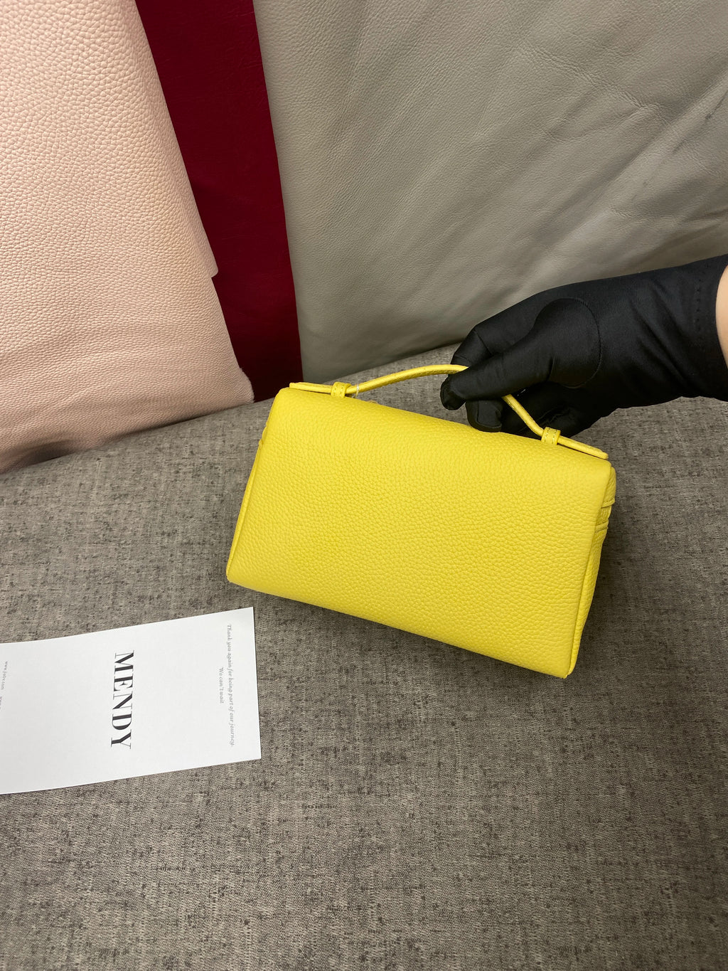 Neue Handtasche aus echtem Leder LP19 für Mobiltelefone für Damen. Exklusiv für Damen, mit luxuriösem Design und kompakter und exquisiter Optik.