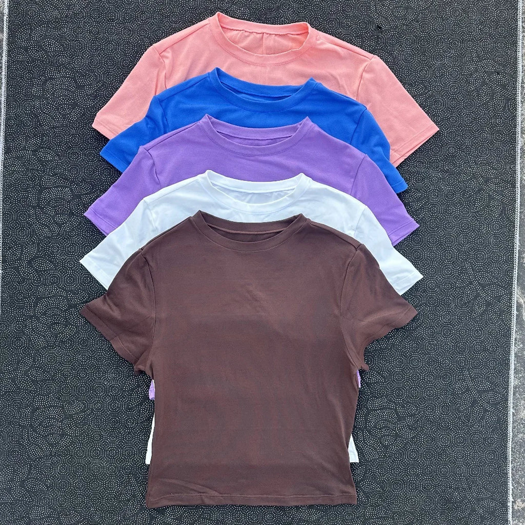 2026 NEU Kurzarm Nahtloses Yoga-Oberteil Fitness-Set Damen Workout Lauf-Sport-Shorts Turnanzug