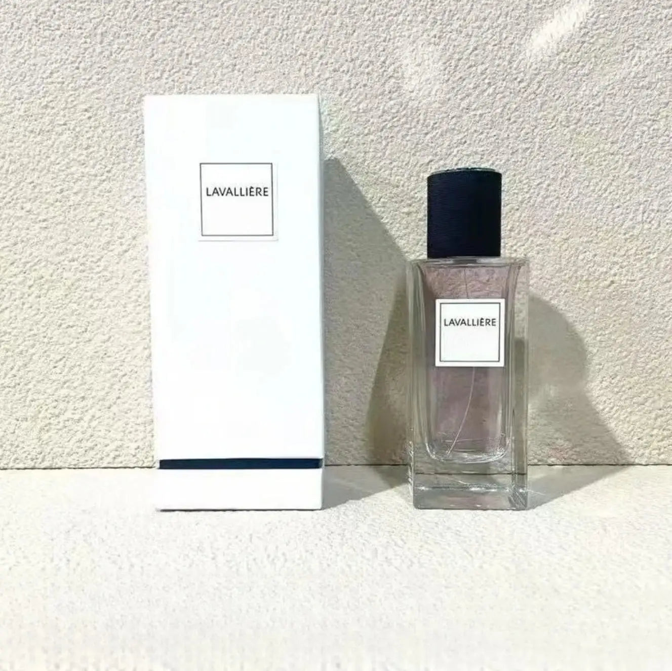 125 ml Unisex-Parfüm Bestseller Orientalisch-Holzig Grapefruit Blumen Duft Lang anhaltend Große Kapazität Duft für Männer und Frauen