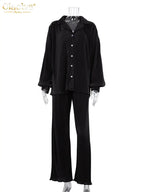 Clacive Lässiger locker sitzender Hausanzug Herbst Langarmbluse mit High-Waist-Hose Set Damen Elegantes plissiertes beiges 2-teiliges Hosenset