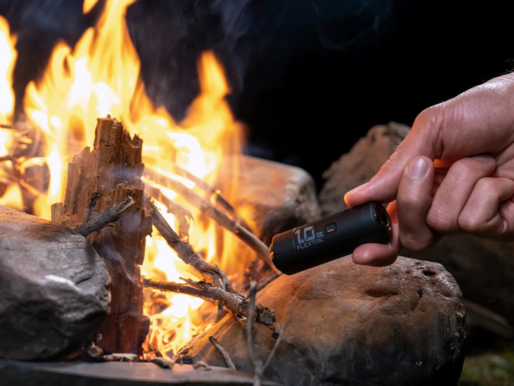 FLEXTAIL ZERO PUMPE – 30g tragbare elektrische Camping-Luftpumpe zum Aufblasen von Isomatten, 1 wiederaufladbarer Akku enthalten