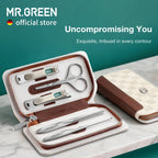 MR.GREEN Premium Maniküre-Set: Profi-Edelstahlwerkzeuge mit klaren Linien & reisefertigem Design, tragbare Tasche