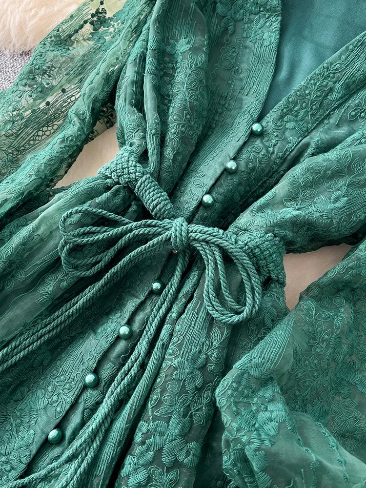 Frühlings-Herbst Französisches High-End Damenkleid Neue Spitze Stickerei V-Ausschnitt Laternenärmel Einreiher Party Geburtstagskleid C192