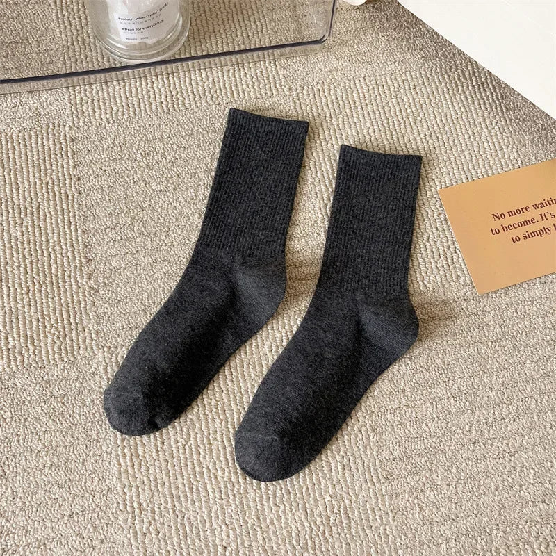 33 Farben Sommer Baumwolle Weiche Socken Fröhlich Bunte Damen Mid-Tube Strümpfe Modetrend Rot Grün Knöchelsocken Herbst Strumpfwaren