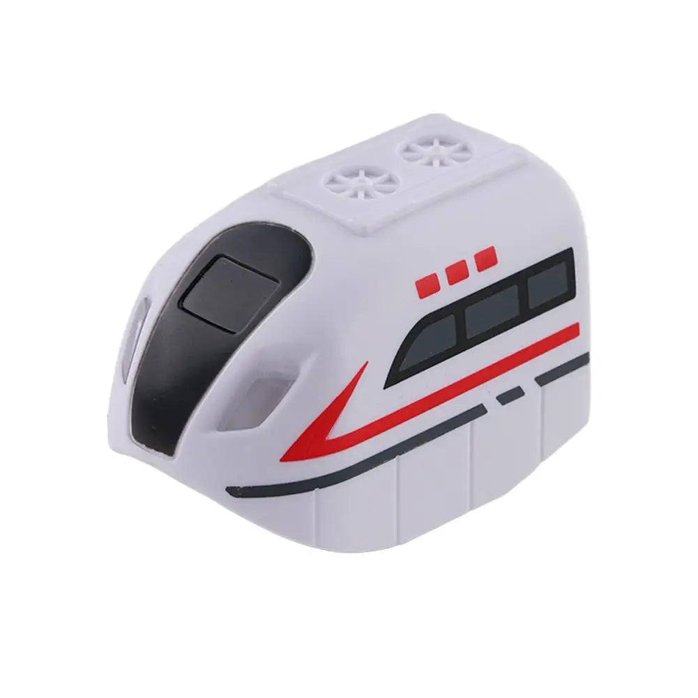 Magnetische elektrische Eisenbahnlokomotive Holzschiene Slot Diecast Eisenbahn mit zwei Waggons Holzzug Kinderspielzeug Biro Schiene
