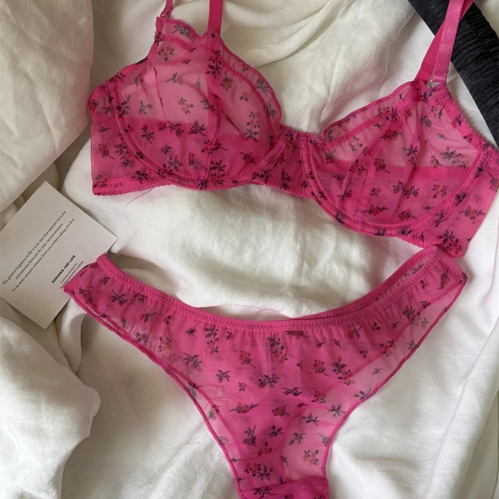 Französisches ultradünnes Dessous-Set, sexy Spitze mit Blumenmuster, BH, modische Damenunterwäsche, atmungsaktive Intim-BHs und Tanga-Sets