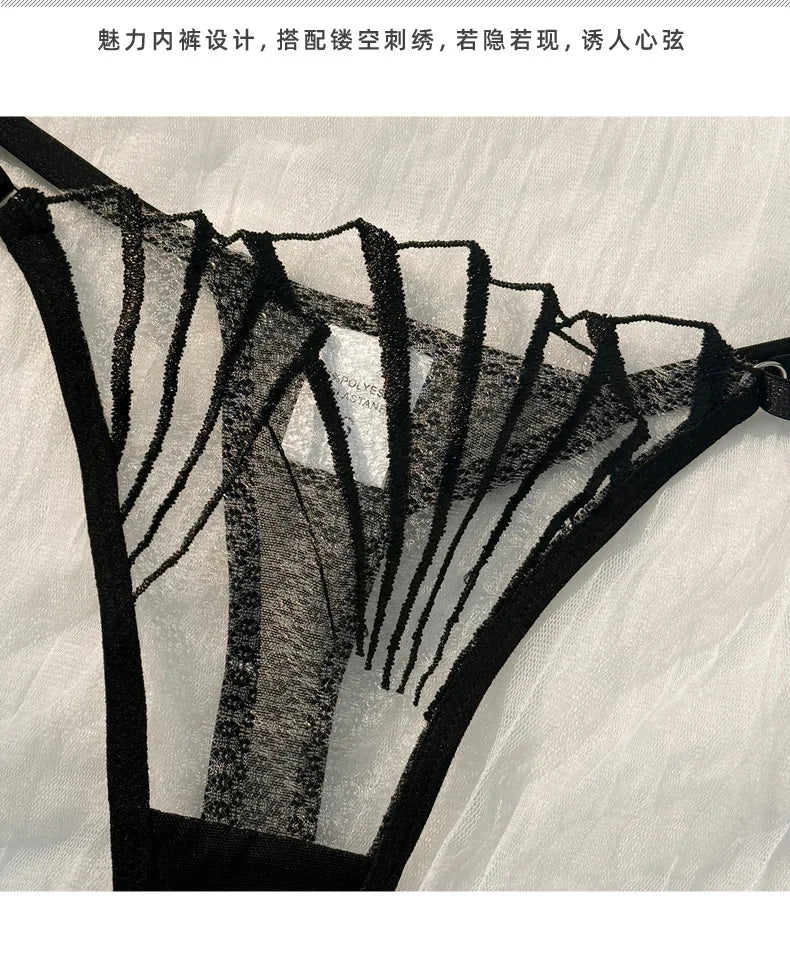 Schwarzes Dessous-Set aus Spitze – Transparenter Push-up-BH und Höschen aus Wimpernspitze mit Triangel-Cup-Design