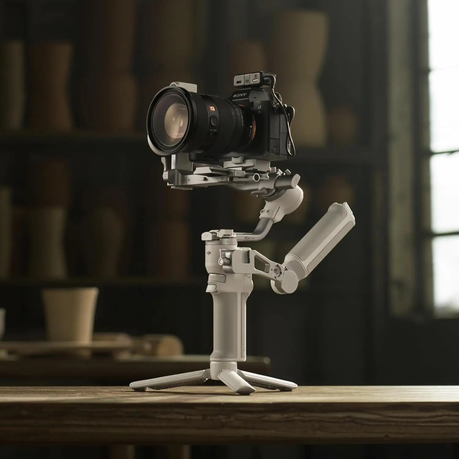 DJI RS 4 Mini Handheld-Gimbal-Stabilisator für Sony A7/ZV Kameras und Smartphones, intelligente Verfolgung, Stabilisierung der 4. Generation