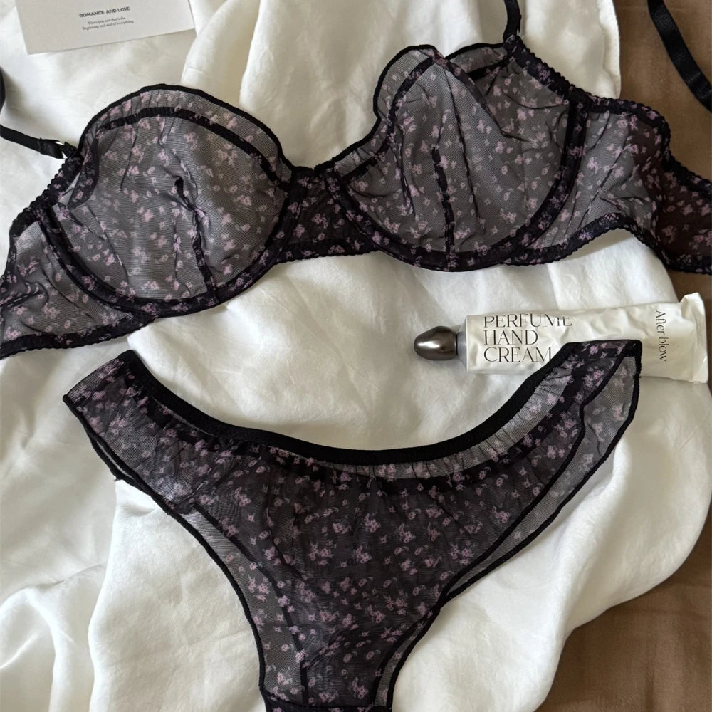 Französisches ultradünnes Dessous-Set, sexy Spitze mit Blumenmuster, BH, modische Damenunterwäsche, atmungsaktive Intim-BHs und Tanga-Sets