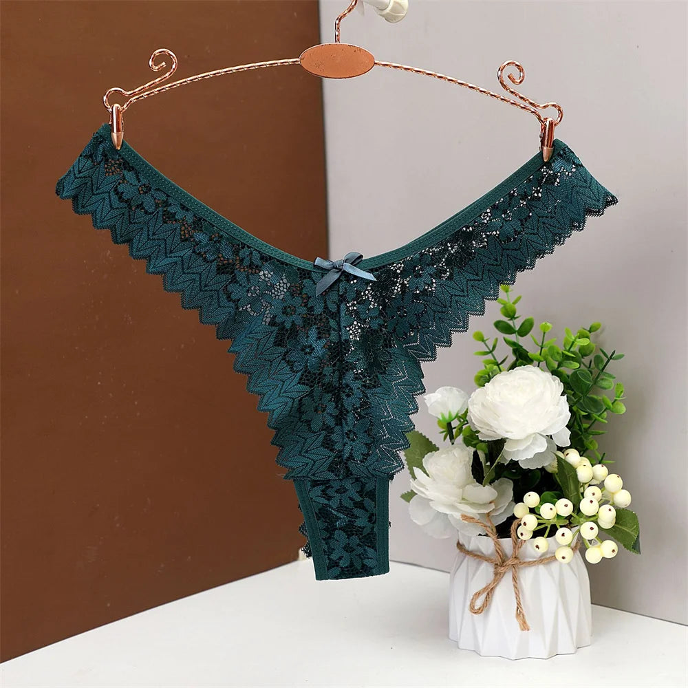 Mid Waist Sexy Transparent Lace Thong Women's Plus Size Underwear Hollow Out G-string Plus Size S/M/L