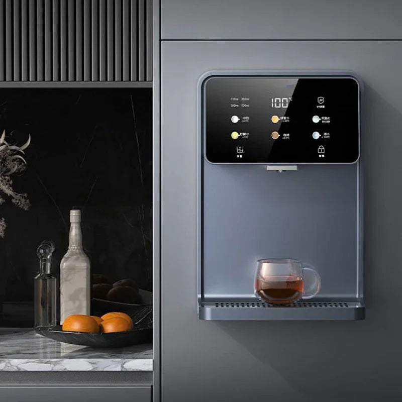 Wandmontierter Instant-Warmwasserspender UV-Sterilisation Quantitative Wasserausgabe 100℃ Wasserkocher Smart Dispenser für Zuhause