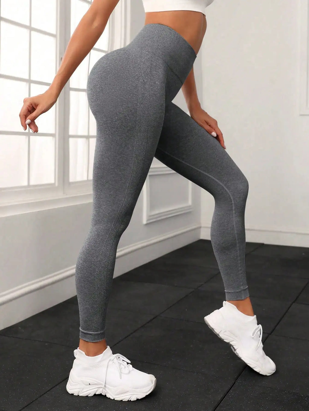 Europäische und amerikanische nahtlose Yoga-Leggings mit Bund-Schriftzug, Po-Lifting, schnelltrocknende, atmungsaktive Damen-Tights für den Sport