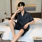 Neue Herren Sommer dünne Eisseide Kurzarm Shorts Pyjama Teenager können einen Homewear-Anzug tragen