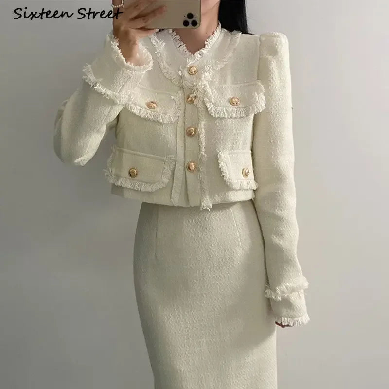 Beige Tweed Jacke + High Waisted Röcke Damen Winter Goldener Knopf 2-Teiler Woll Luxus Vintage Röcke Sets Herbst Hauptbild