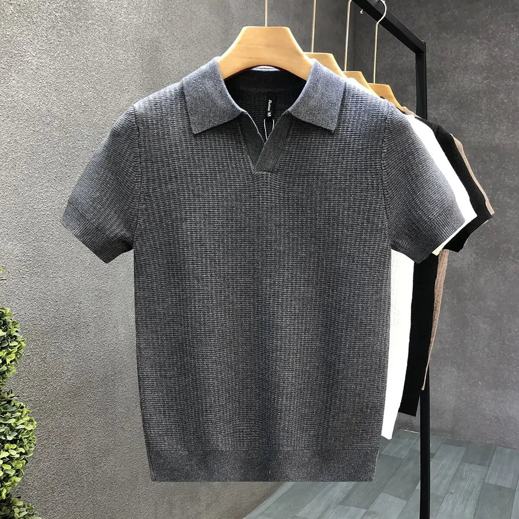 2026 Herren Sommer Poloshirt Koreanischer Stil Slim Fit Knitterarm Kragen Unifarben T-Shirts Freizeit Dünne Ärmel Trendige Strickoberteile