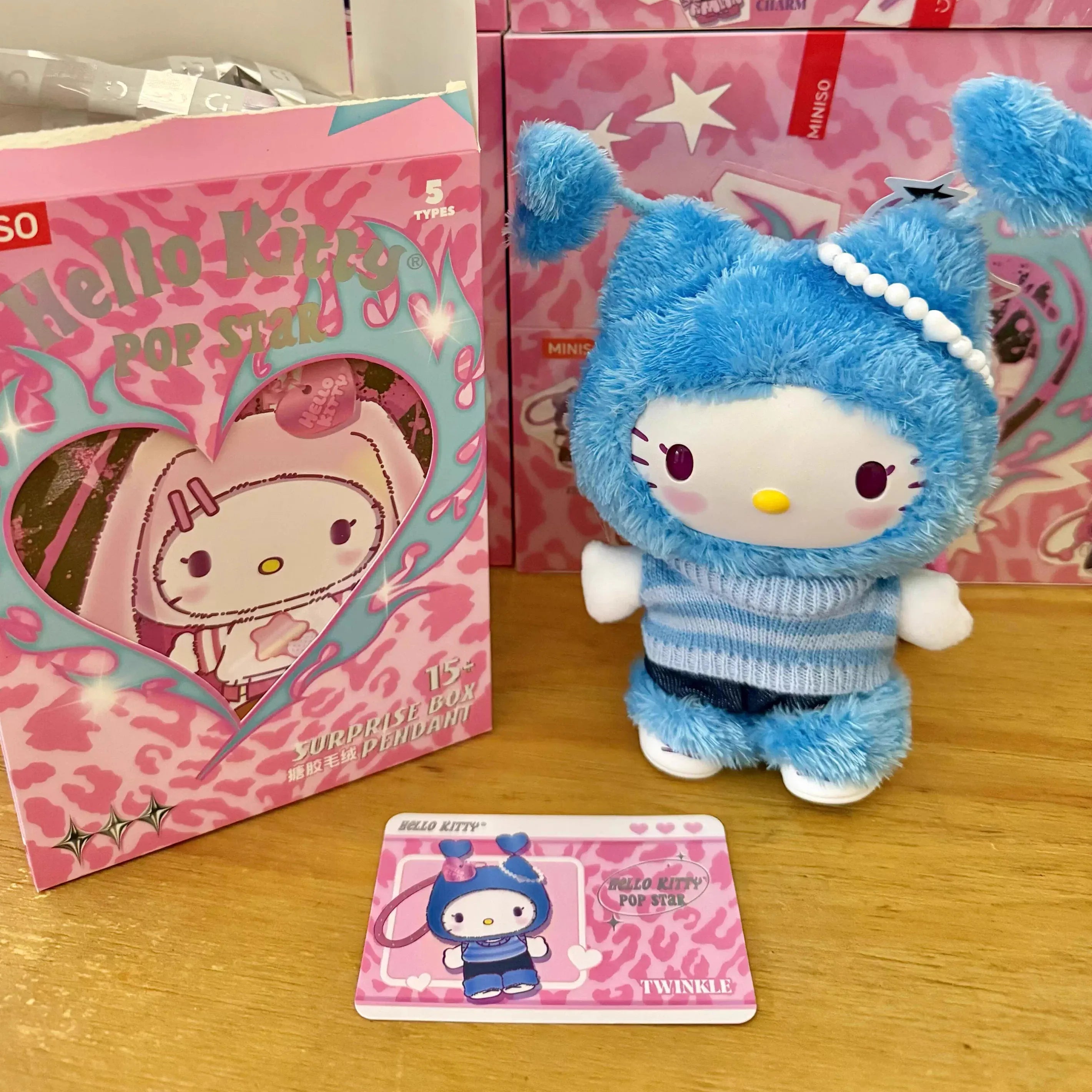 Echte Hello-Kitty Pop Star Samt-Anhänger-Serie Vinyl-Puppe Überraschungsbox Trendiges Kawaii Überraschungsgeschenk Süßes Trendiges Überraschungsbox-Spielzeug