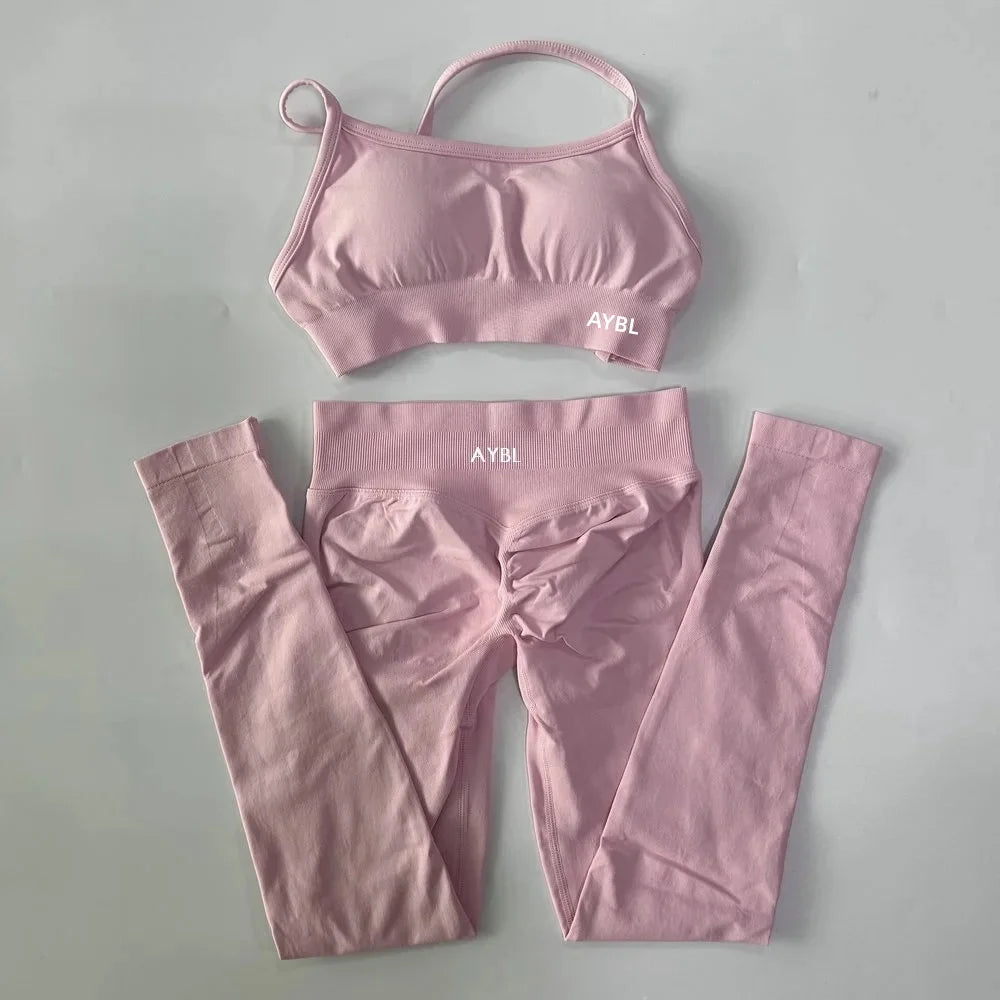 AYBL Yoga Set Nahtloses Yoga-Set 2-teilig Damen Workout Set Scrunch Leggings Rückenfreier Sport-BH Fitness-Top Gym-Hose Kleidung