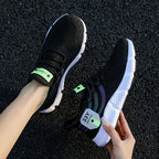 Herren Casual Sportschuhe Atmungsaktive Leichte Sneaker Outdoor Mesh Schwarze Laufschuhe Athletische Jogging-Turnschuhe Wanderschuhe