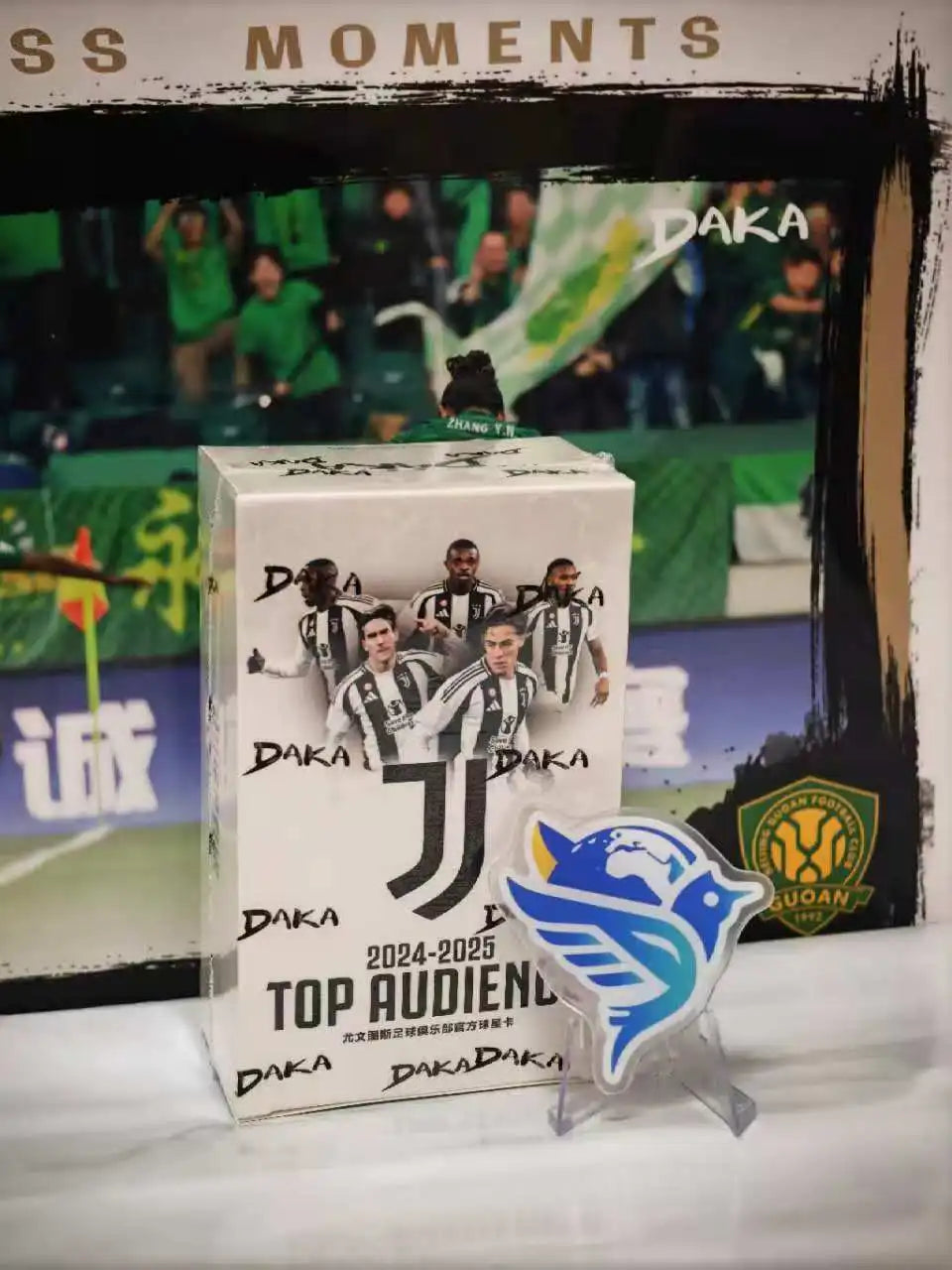 Original 2025 DAKA Real Madrid Star Cards Sammelbox Limitierte Auflage Nummerierte Unterschrift Must-have für Fans und Sammler