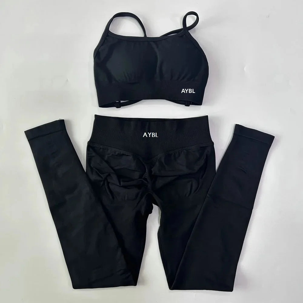 AYBL Yoga Set Nahtloses Yoga-Set 2-teilig Damen Workout Set Scrunch Leggings Rückenfreier Sport-BH Fitness-Top Gym-Hose Kleidung