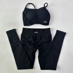 AYBL Yoga Set Nahtloses Yoga-Set 2-teilig Damen Workout Set Scrunch Leggings Rückenfreier Sport-BH Fitness-Top Gym-Hose Kleidung