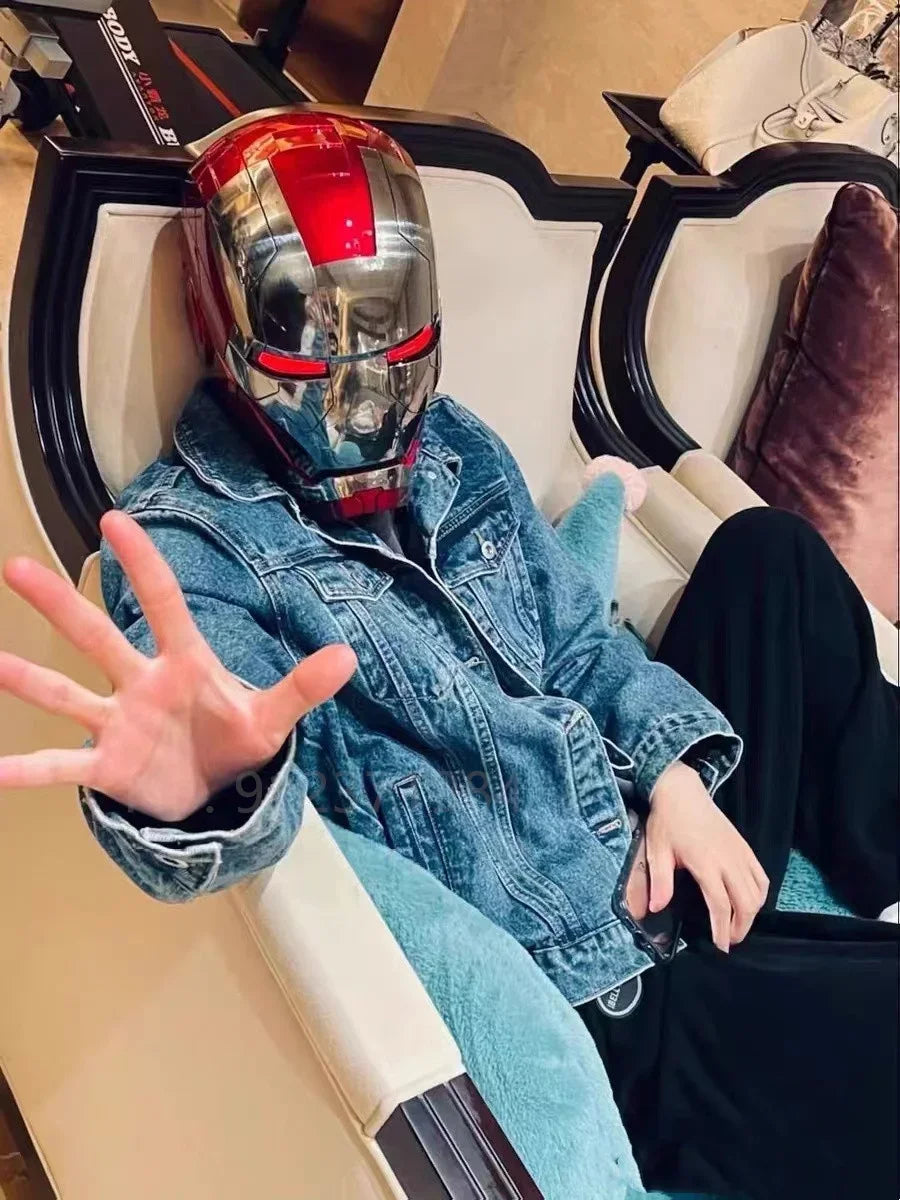 Neuer AutoKing 1:1 Mk5 Iron Man Helm Cosplay Sprachsteuerung Augen mit Licht Modell Spielzeug für Erwachsene Elektrisch tragbar Weihnachtsgeschenk