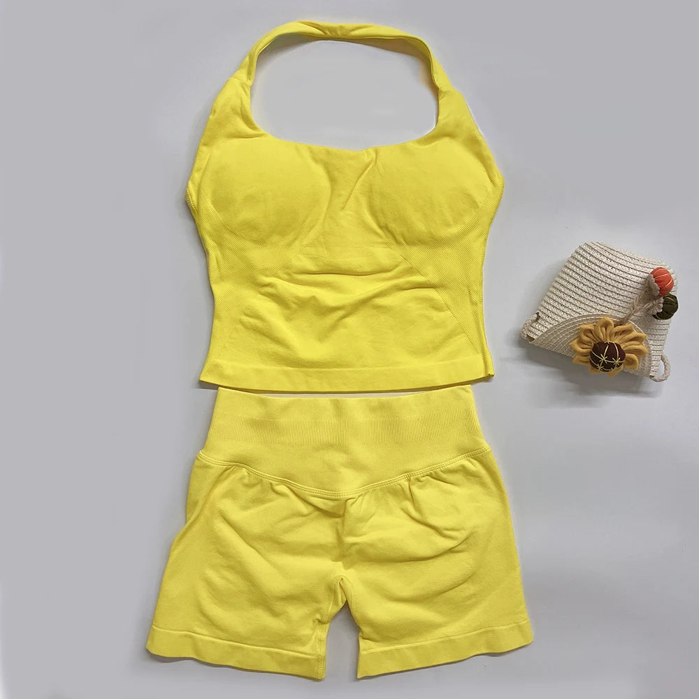Yoga Outfits Damen 2-teiliges Sport-Set DFNNYE Impact Halfter Neck Neckholder Rückenfrei Oberteil Nahtlose Scrunch Shorts Fitness-Workout-Sportanzug