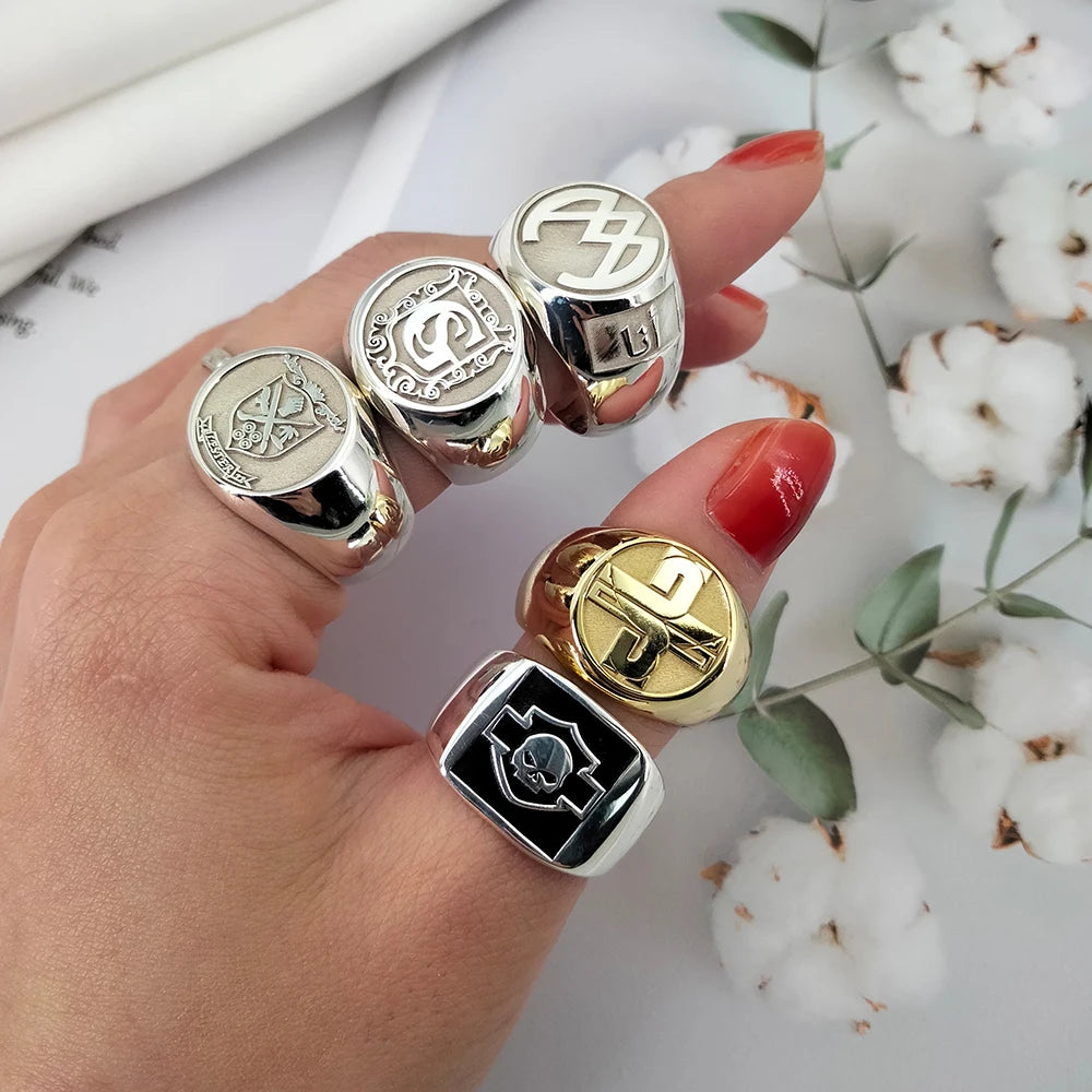 Personalisierter gravierter 17 mm runder Siegelring, gravierte Buchstaben, Logo-Ringe, modischer Kupfer-Schmuck für Herren