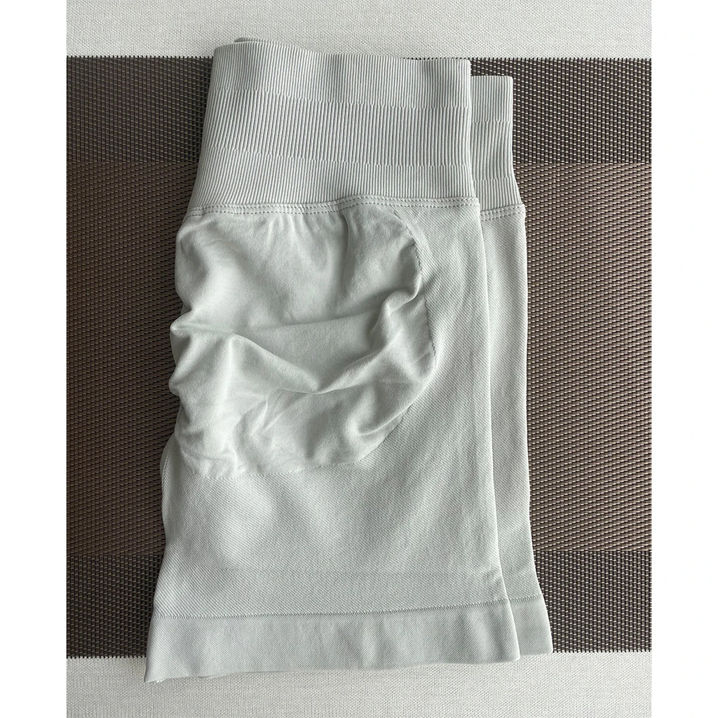 TKITK Shorts Nahtlose Yogahosen Damen Fitness Outfits Shark Bite Shorts für Fitnessstudio Laufen Radfahren Leggings