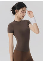 Frühlings- und Sommer-Yoga-Kleidung, kurzärmlig, nackt, eng anliegend, Fitness-Kleidung für Damen, Outdoor-Laufen, Training, Sport-T-Shirt
