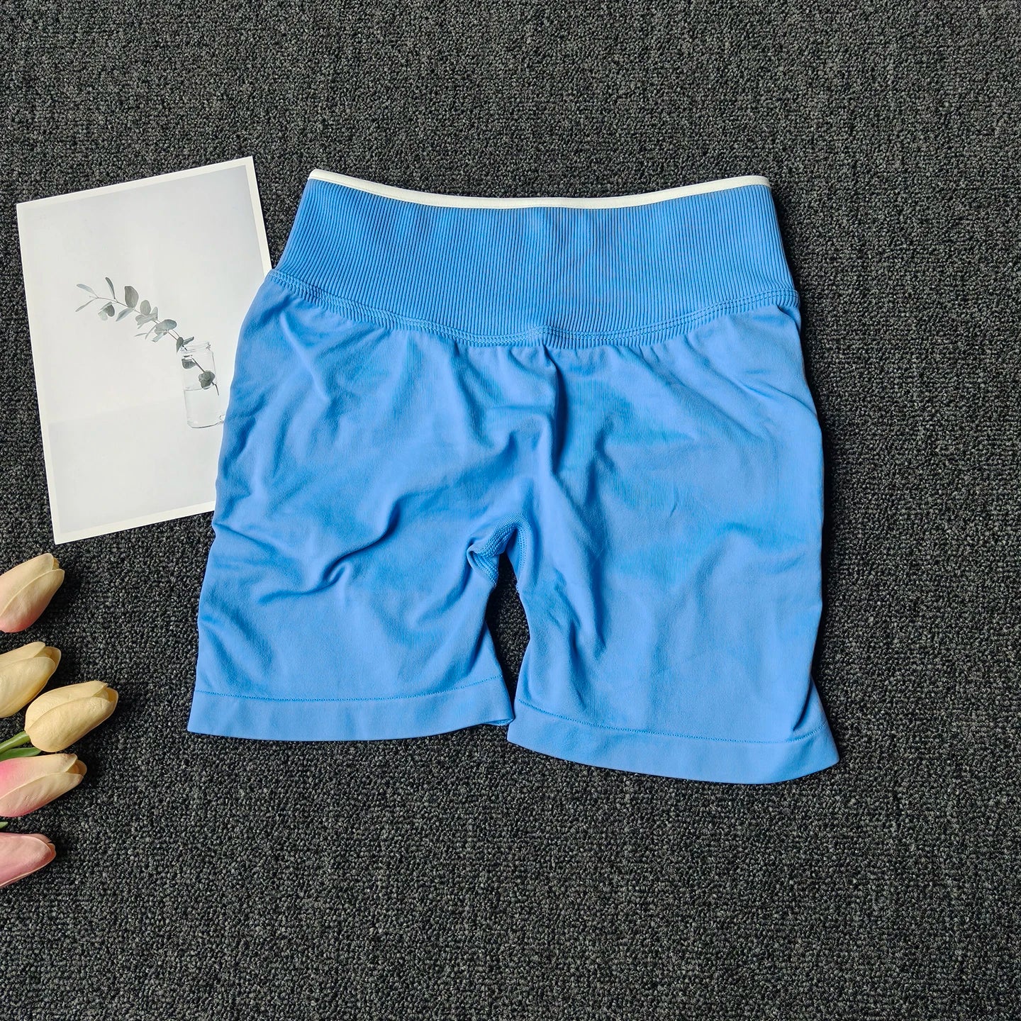 Pfirsich-Po-Yoga-Anzug Damen Gym Nahtloser Träger-BH mit Raffung Hoher Bund Po-Lifting Bauchstraffende Shorts Fitness-Set