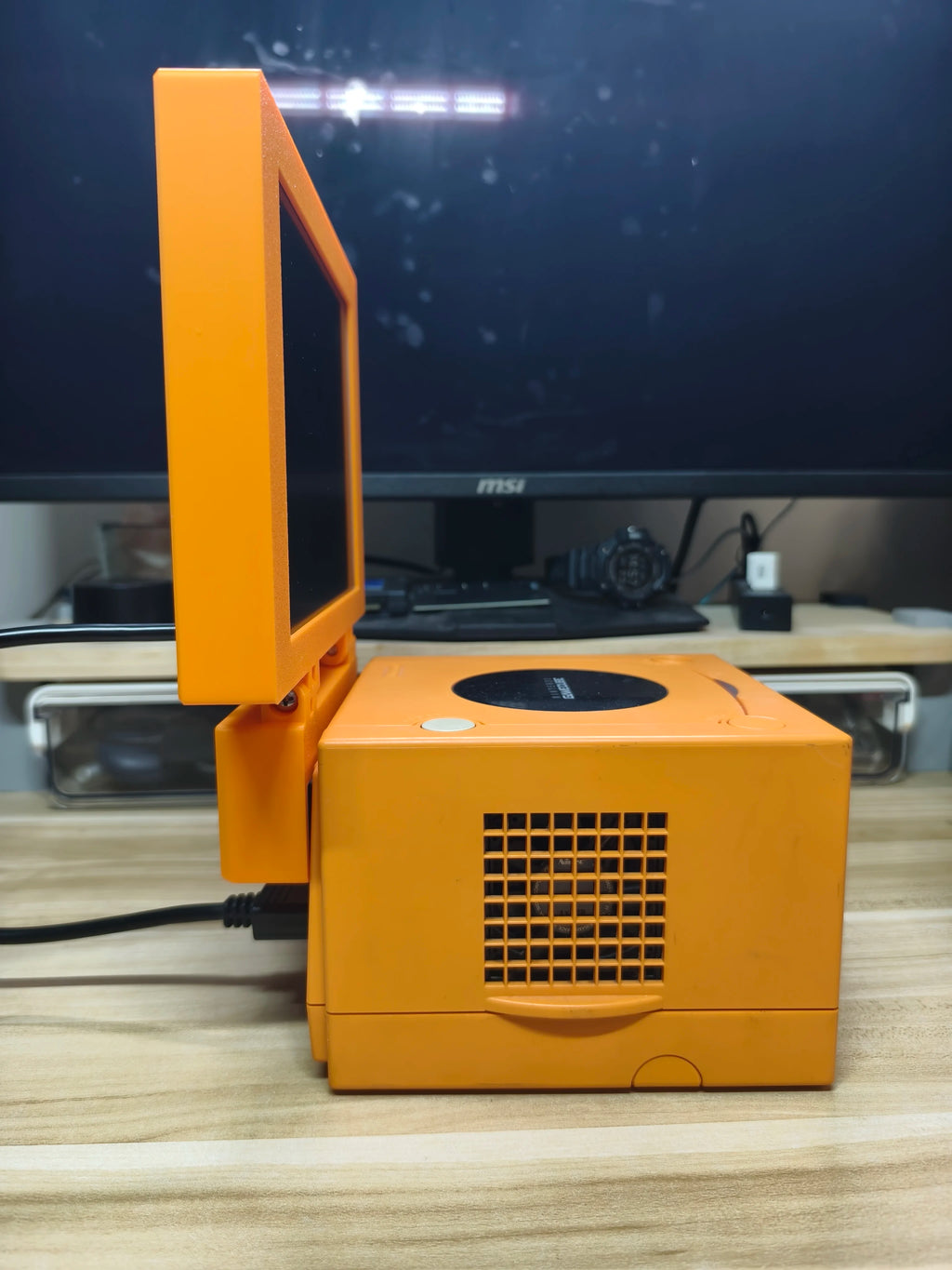 8-Zoll Gamecube 3D-Druck Retro Arcade Spielkonsole Tragbares Display Mini-Monitor mit Stereo für Gamecube NGC NTSC