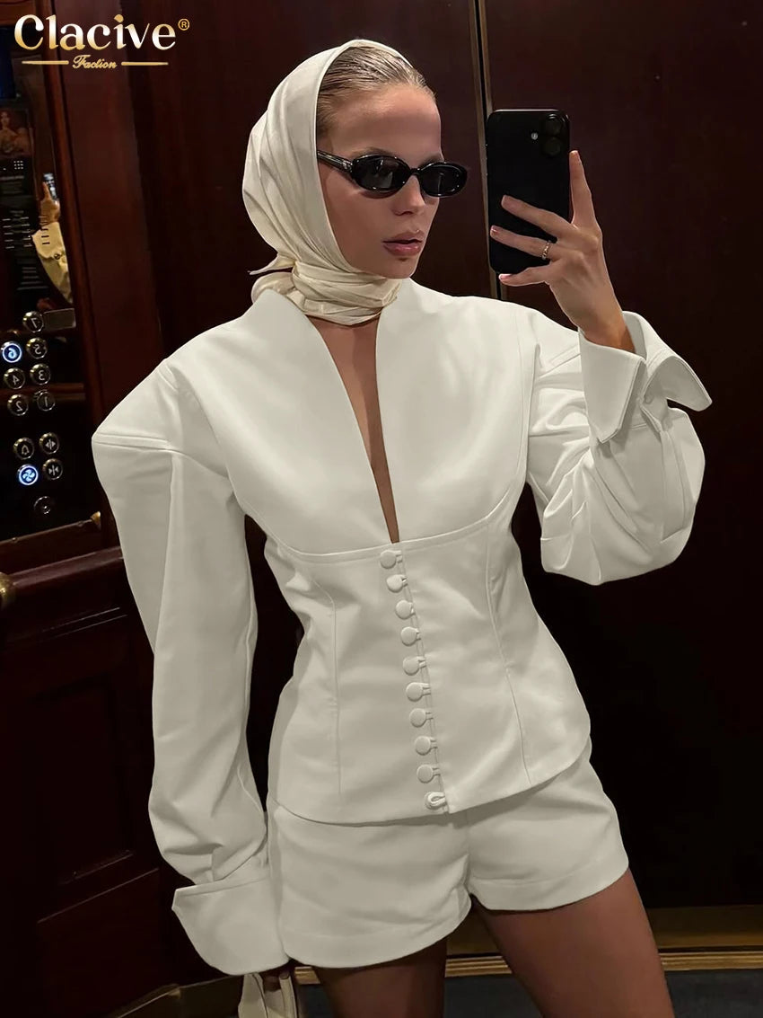 Clacive Fashion Locker Zweiteiler für Damen, Beige, 2025, sexy Langarmshirt mit High-Waist-Shorts, Set, weibliche Streetwear Hauptbild