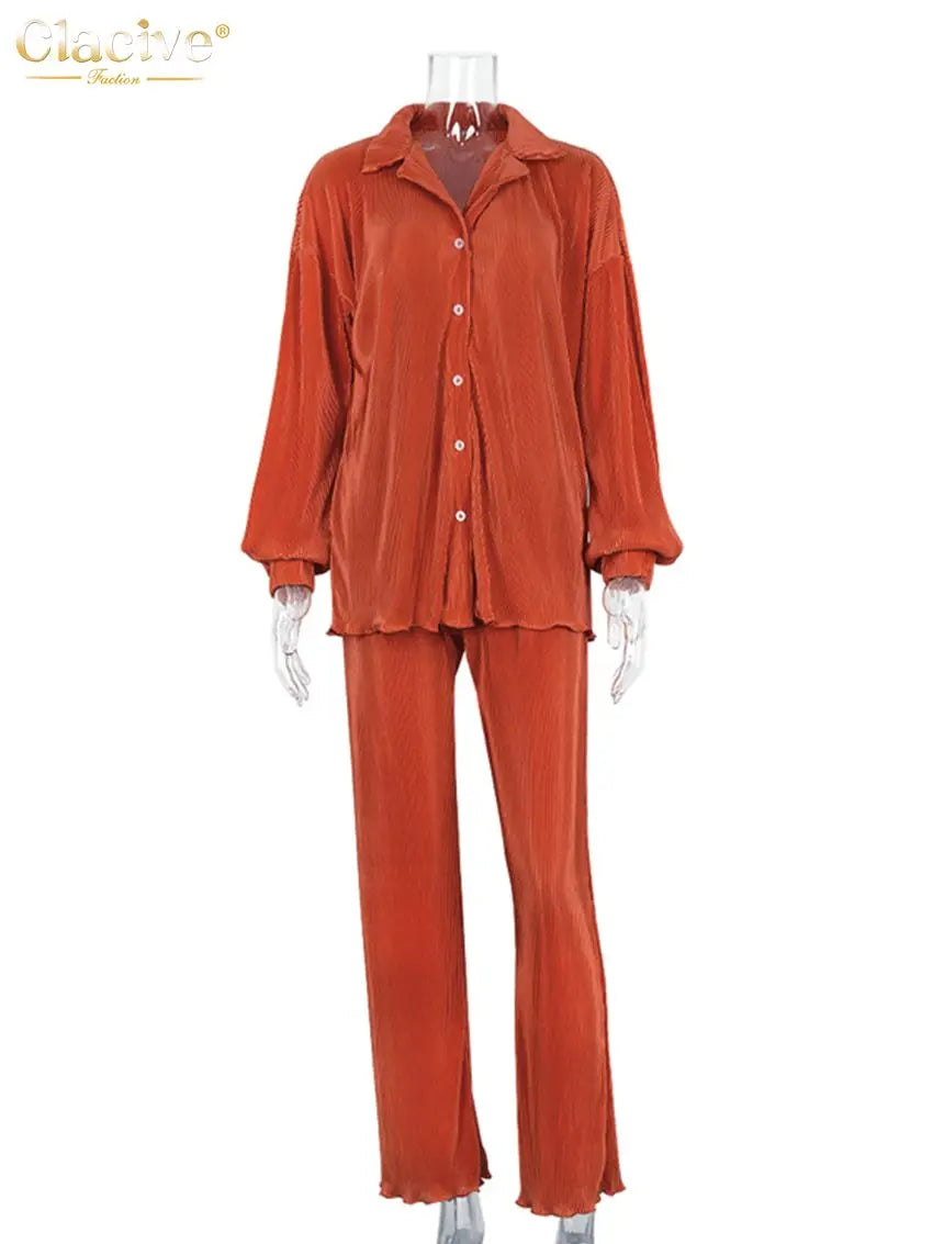 Clacive Lässiger locker sitzender Hausanzug Herbst Langarmbluse mit High-Waist-Hose Set Damen Elegantes plissiertes beiges 2-teiliges Hosenset