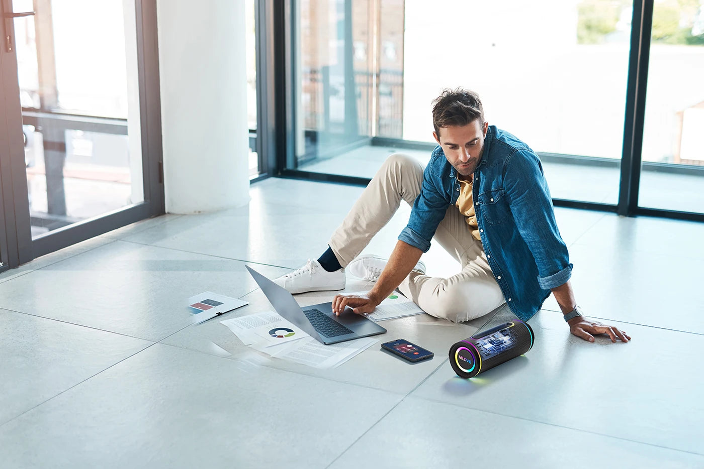 MLOVE E80 Tragbarer Bluetooth-Lautsprecher – Leistungsstarker Dual-Sound, farbenfrohe RGB-Beleuchtung, vollständig wasserdicht (IPX7), TWS-fähig