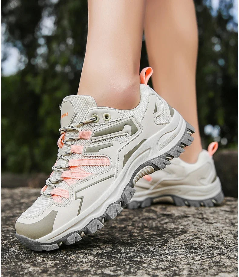 2025 Hiking Shoes Men Women Mesh Sneakers Breathable Fashion Mountain Shoes Boy Spring Autumn Summer Work Shoes Outdoor Trekking