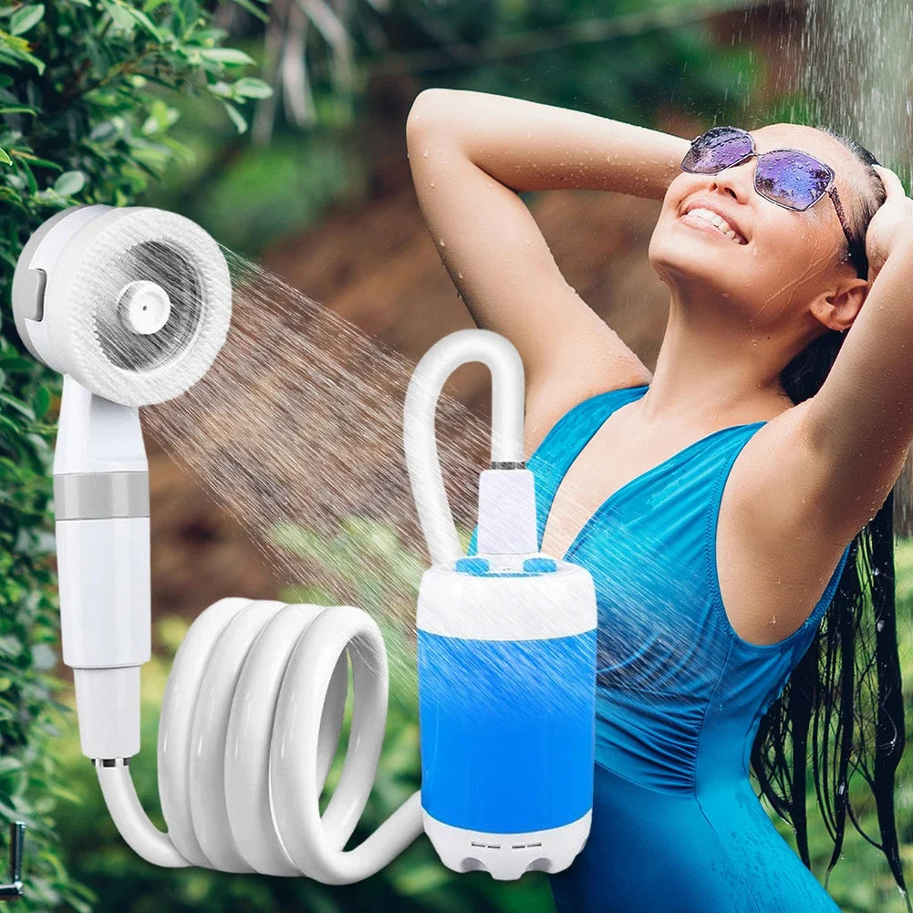 Tragbare Campingdusche mit Digitalanzeige 4000mAh Verbesserte wiederaufladbare elektrische Duschpumpe Camping Strand Wohnheim